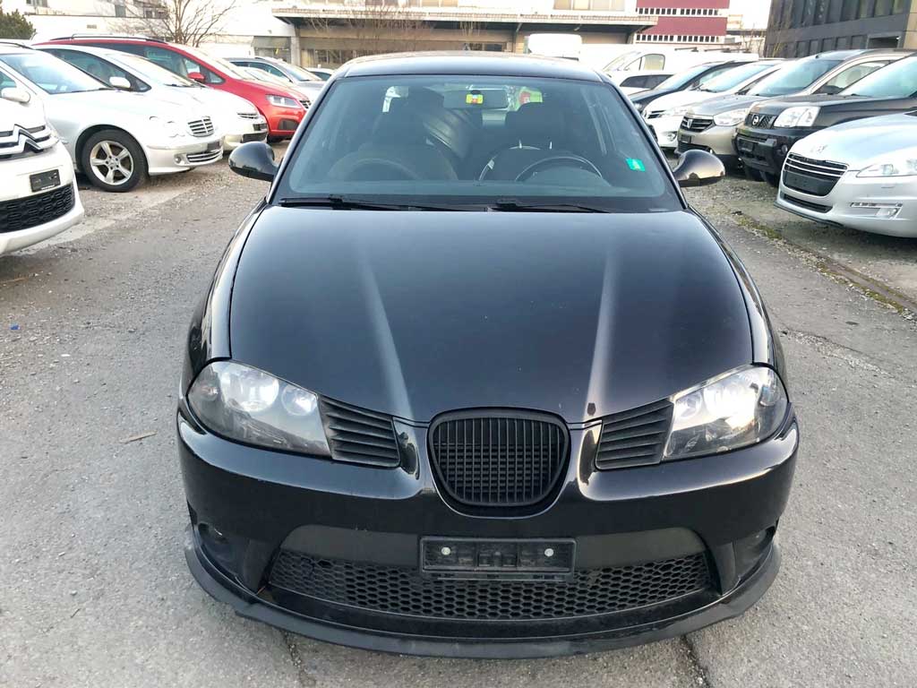 SEAT Ibiza 1.8 20V Turbo Cupra 2006 petite voiture 263000km manuel essence 180ch 132kW 1781ccm 1285kg noir
